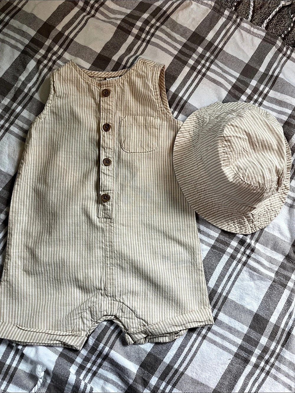 Carter's Striped Romper & Sun Hat Baby 12M Like New
